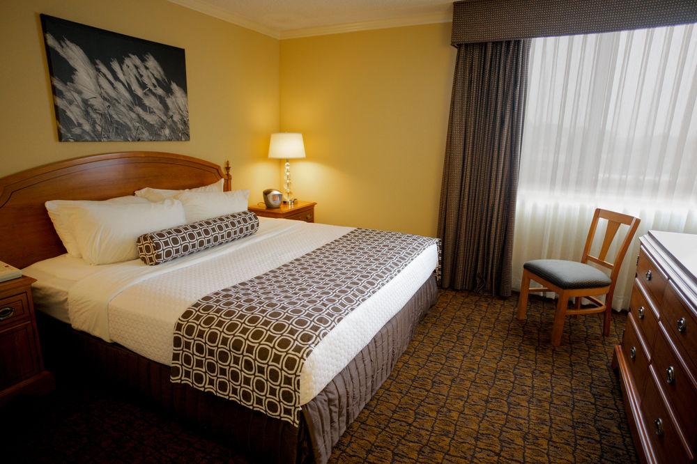 Hotel Doubletree By Hilton Madison East Esterno foto