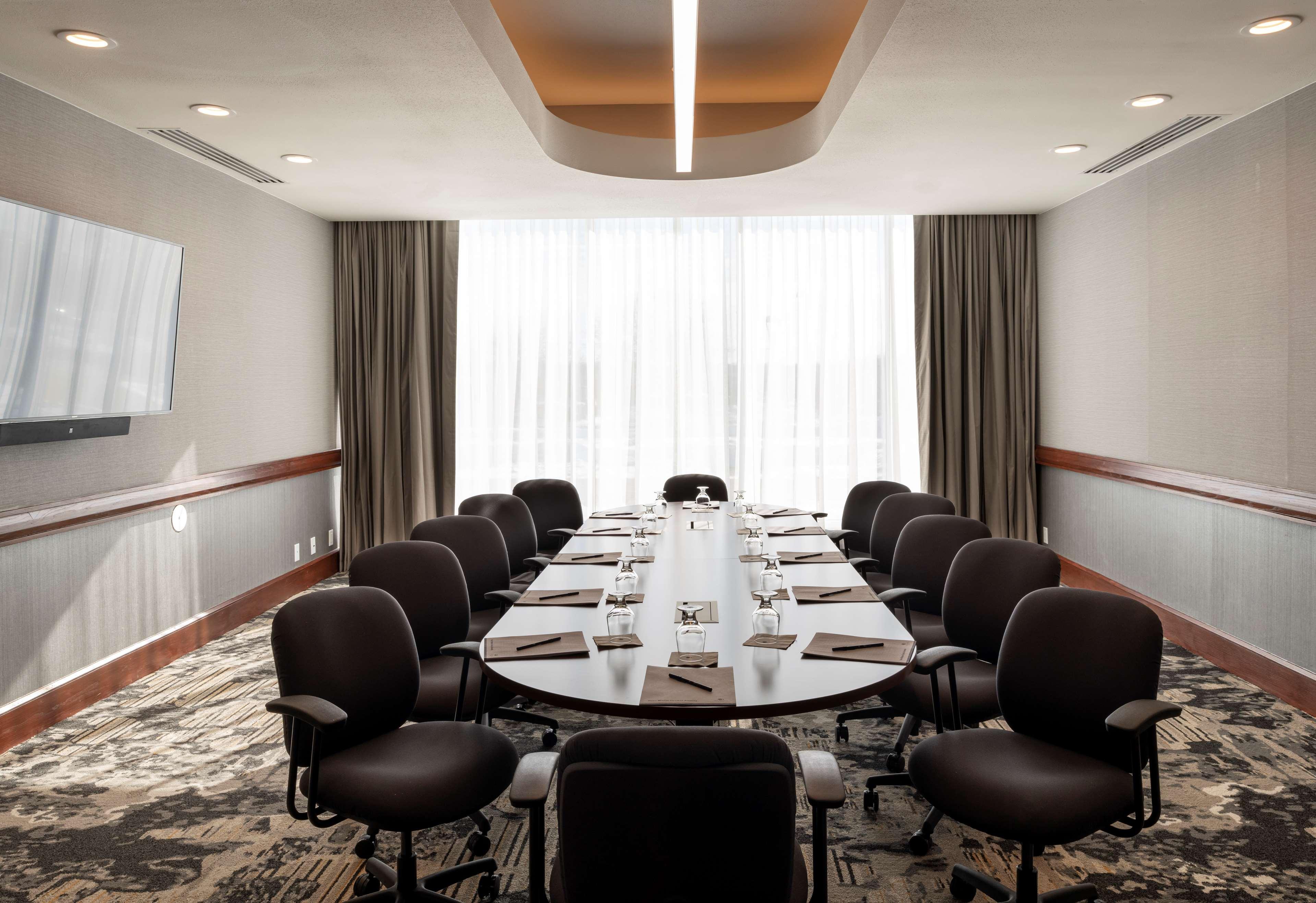 Hotel Doubletree By Hilton Madison East Esterno foto