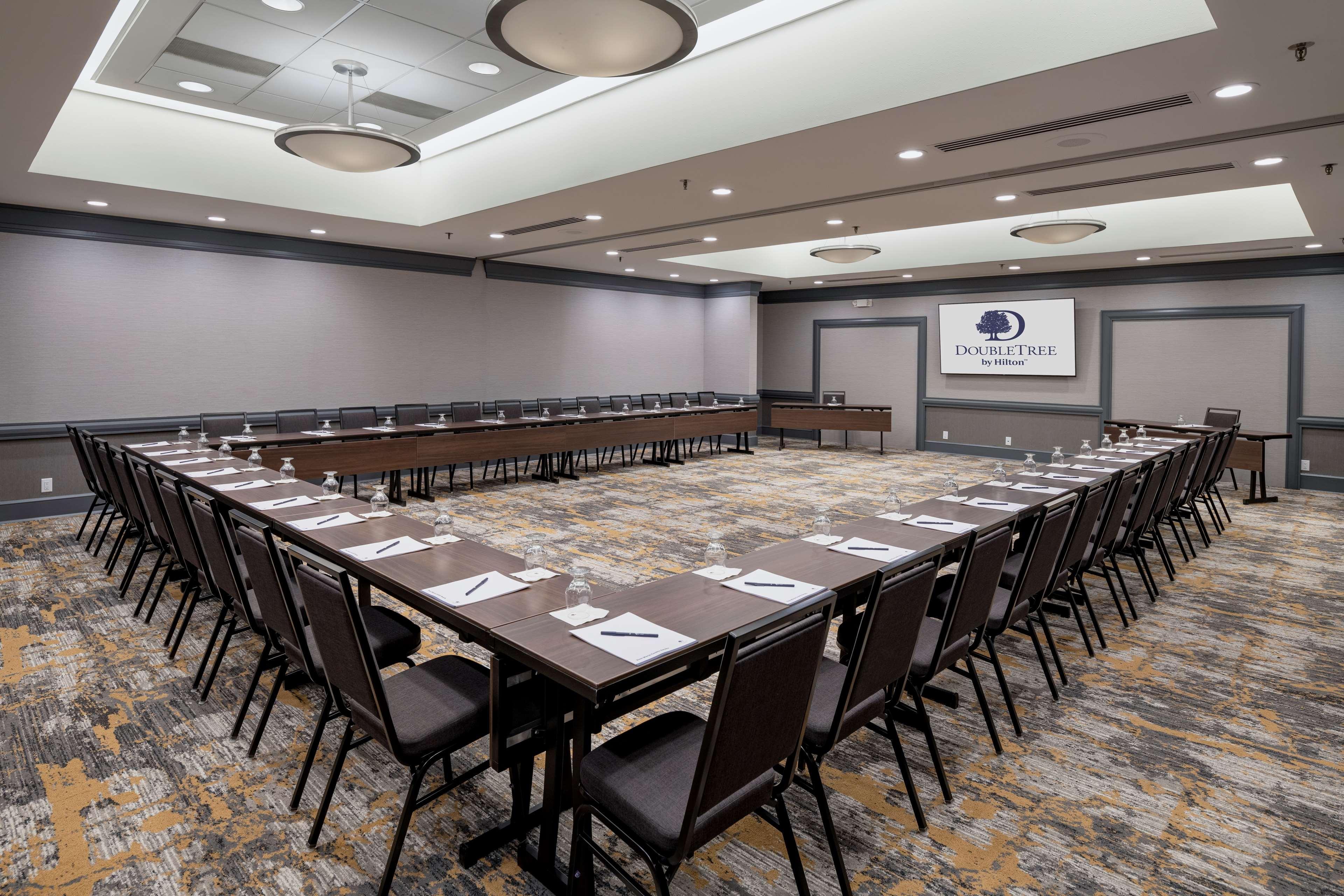 Hotel Doubletree By Hilton Madison East Esterno foto
