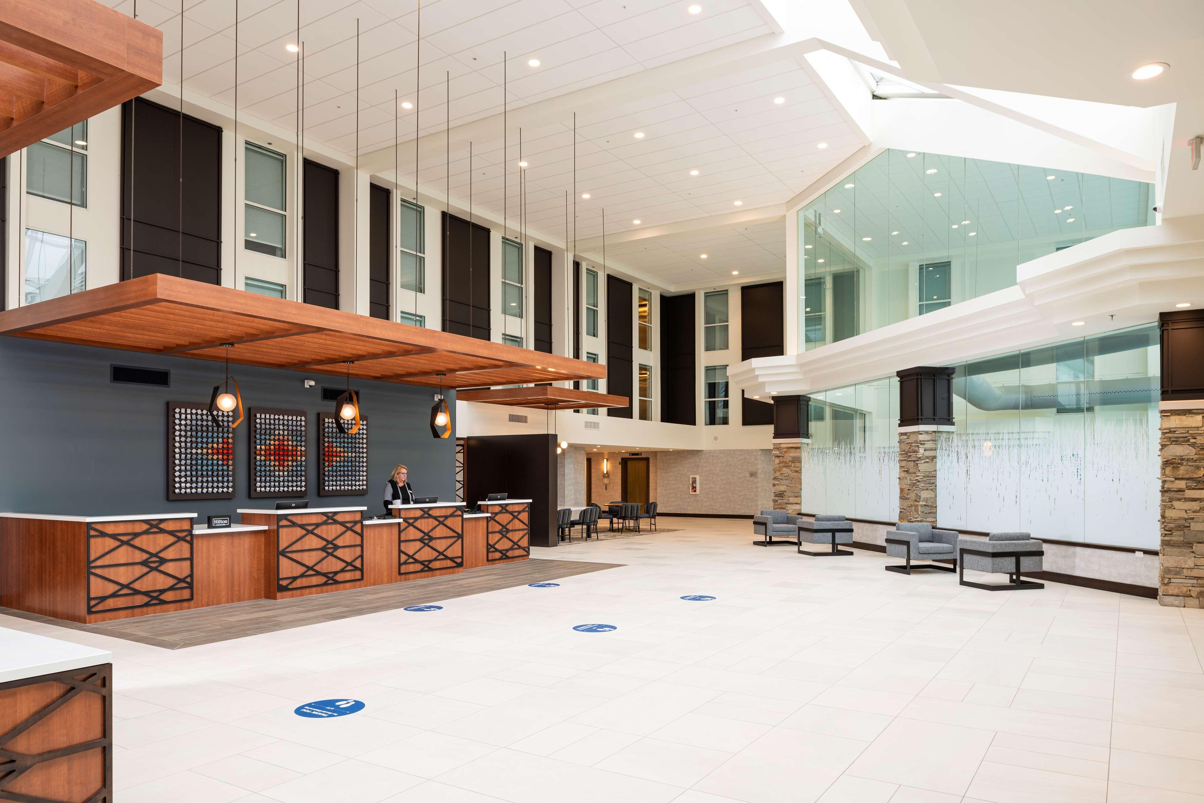 Hotel Doubletree By Hilton Madison East Esterno foto