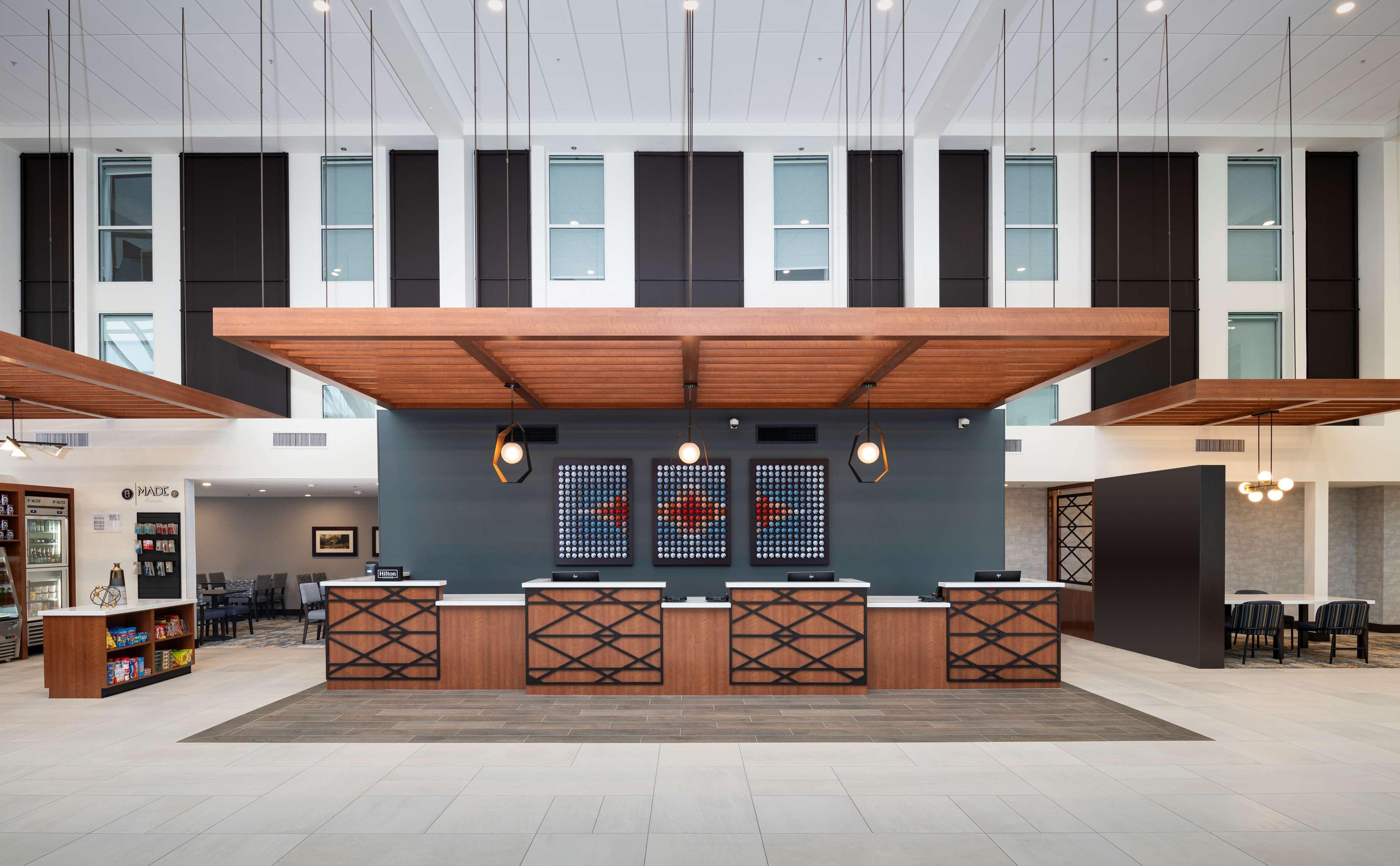 Hotel Doubletree By Hilton Madison East Esterno foto