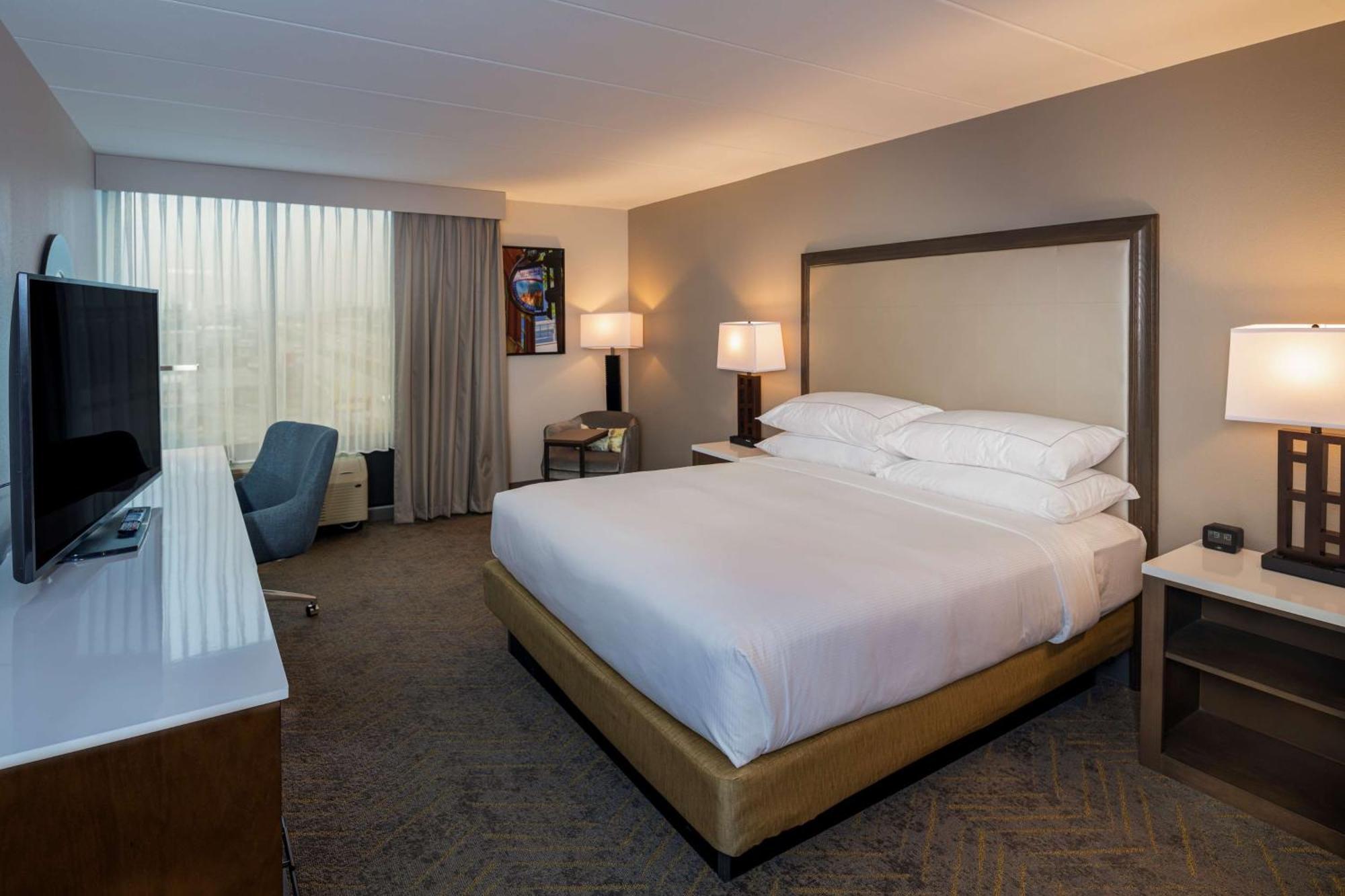 Hotel Doubletree By Hilton Madison East Esterno foto