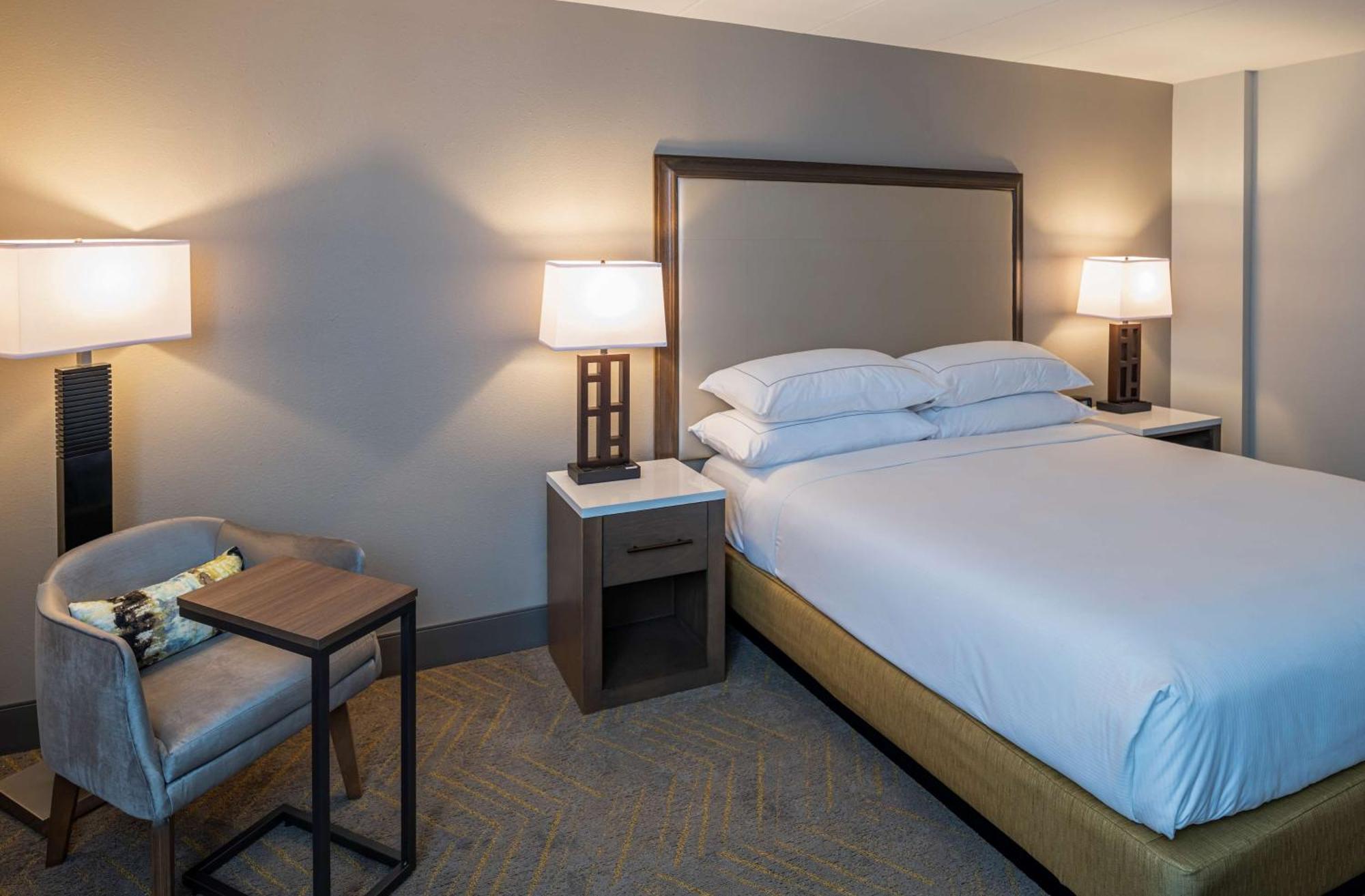 Hotel Doubletree By Hilton Madison East Esterno foto