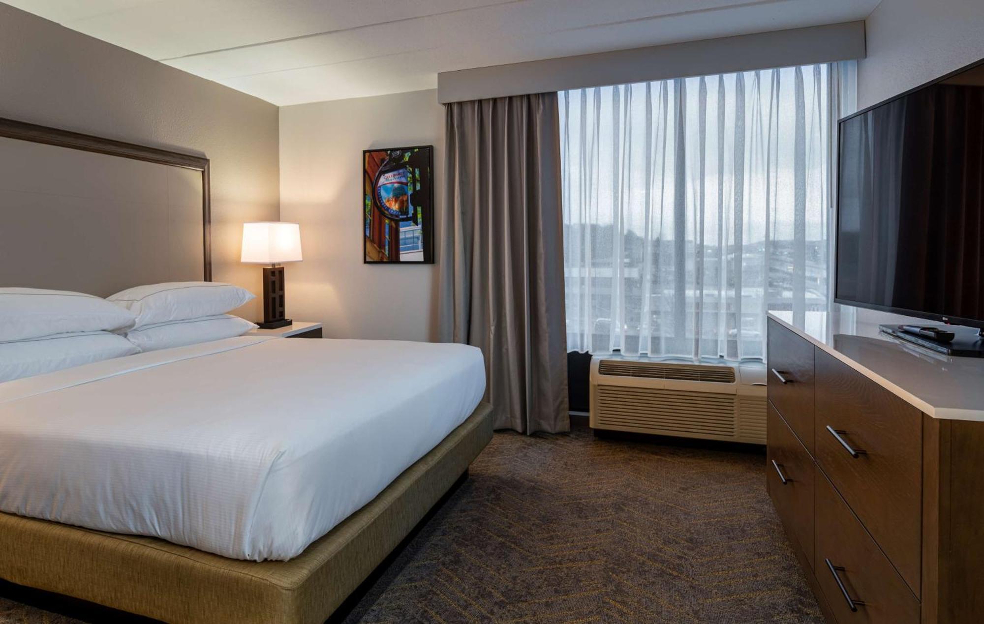 Hotel Doubletree By Hilton Madison East Esterno foto