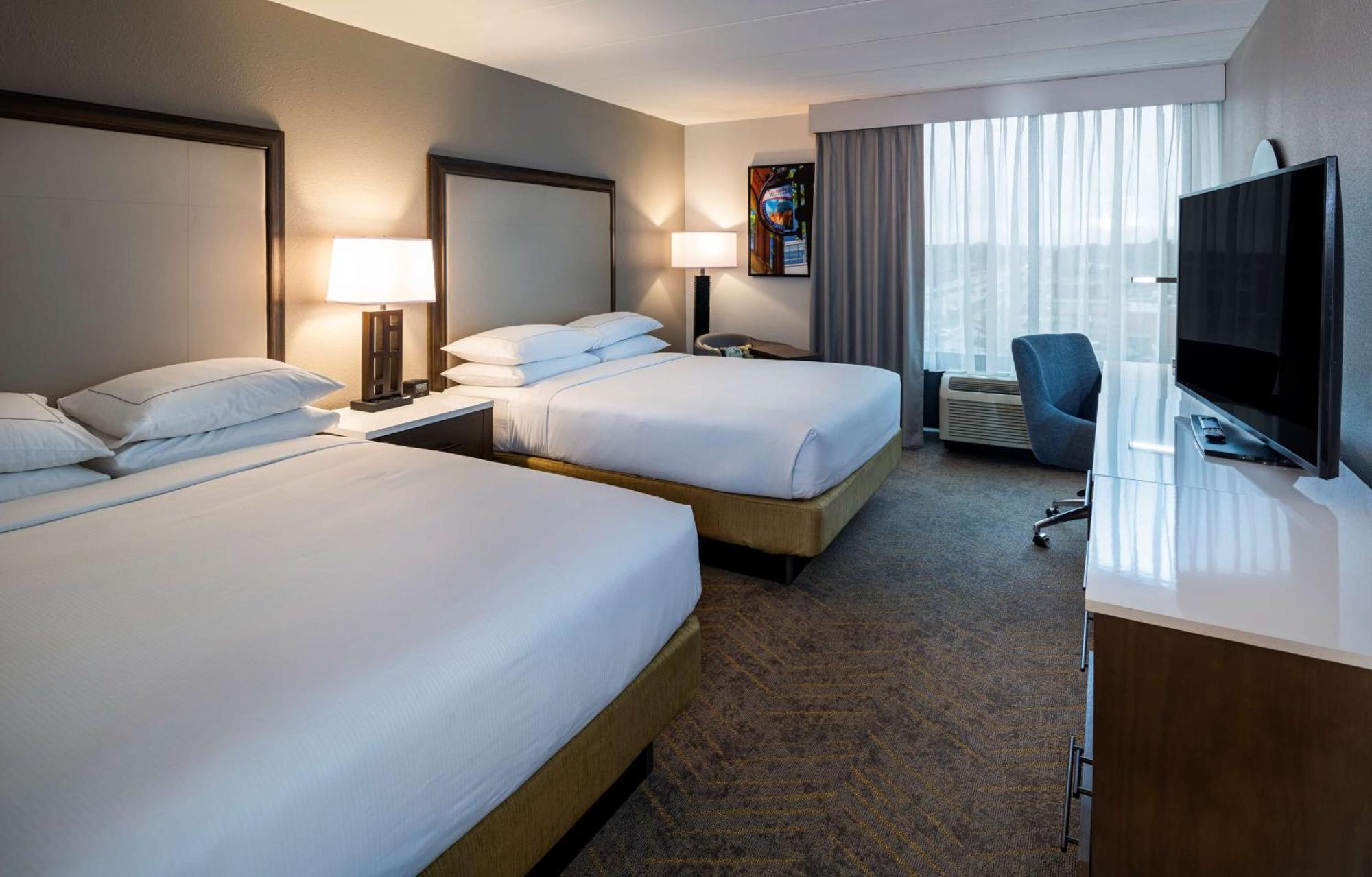 Hotel Doubletree By Hilton Madison East Esterno foto