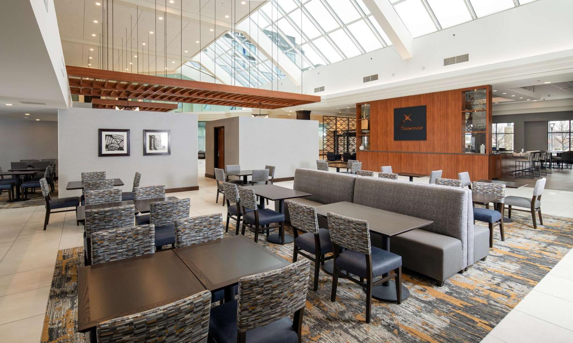 Hotel Doubletree By Hilton Madison East Esterno foto